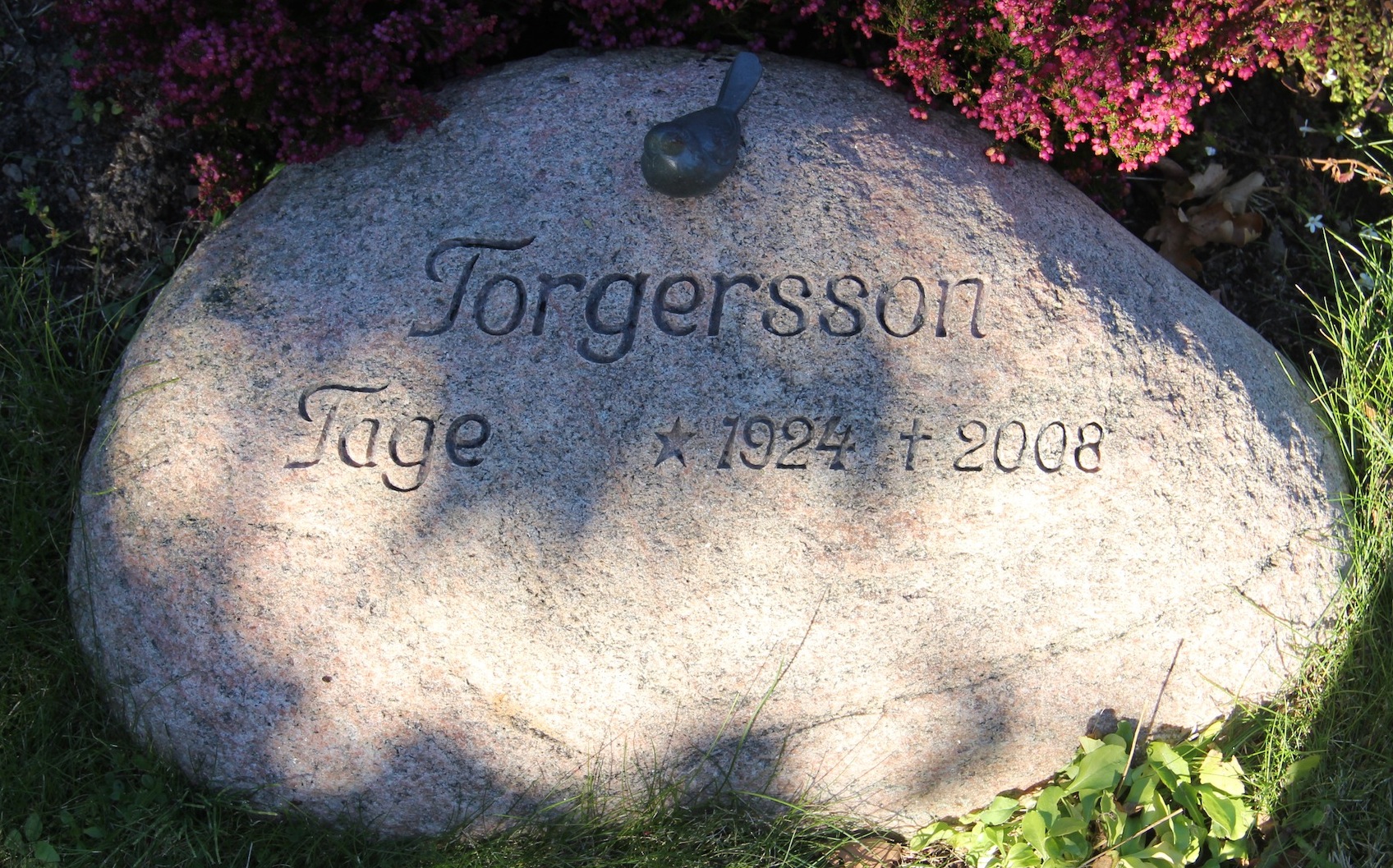 Grav K034 Öckerö Kyrkogård
