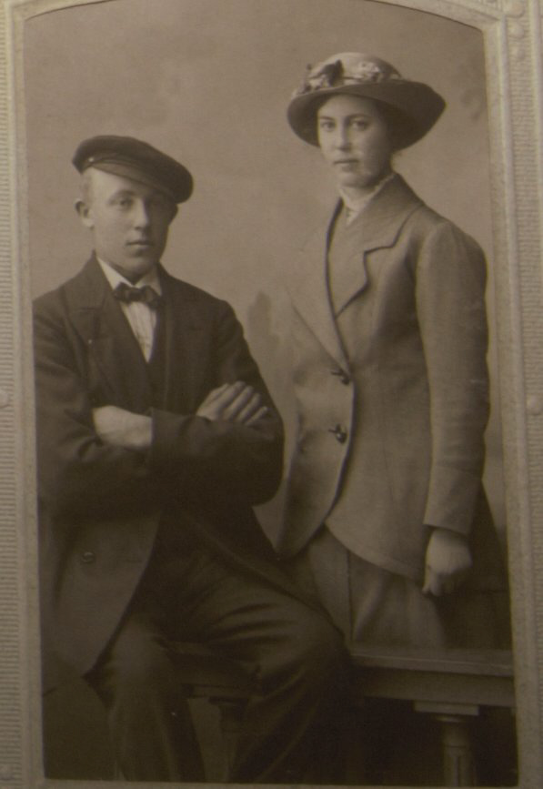 August & Anna