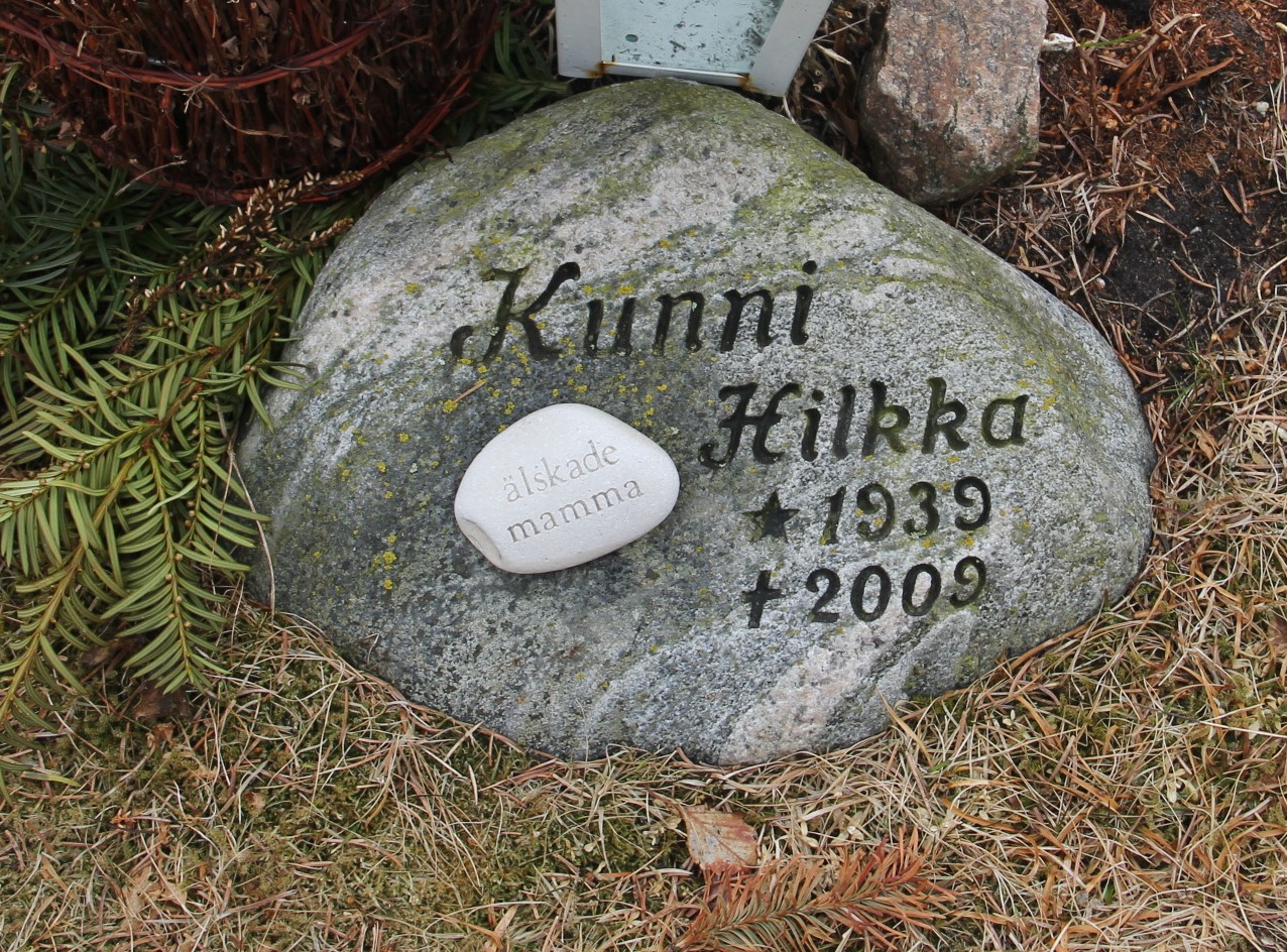Grav U216 Hönö Kyrkogård