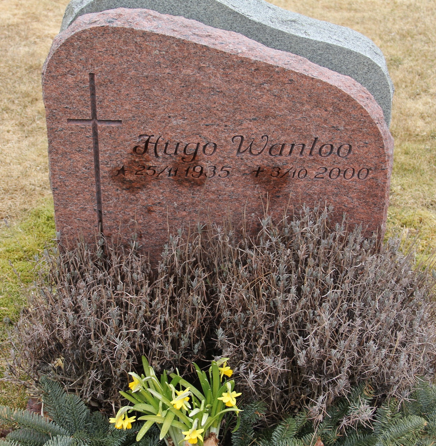 Grav H062 Hönö Kyrkogård