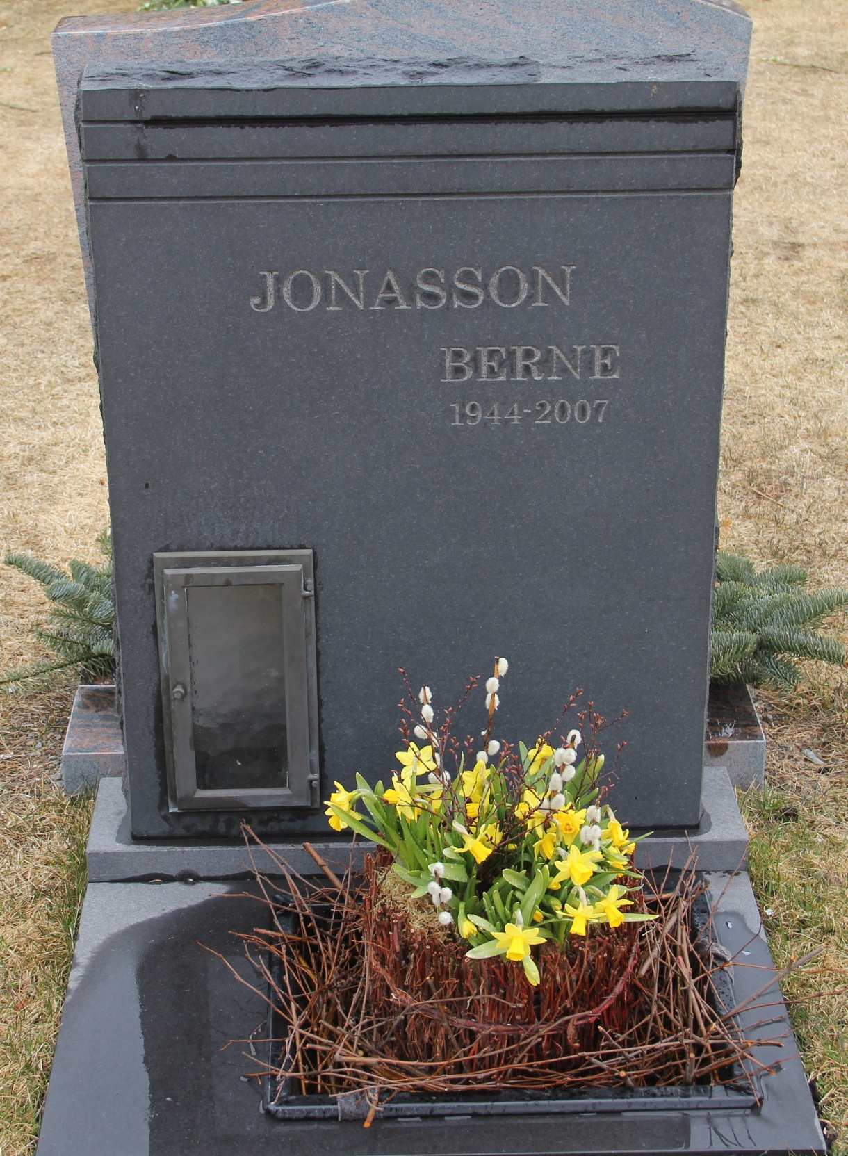 Grav H088 Hönö Kyrkogård