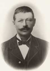 Justinus Larsson