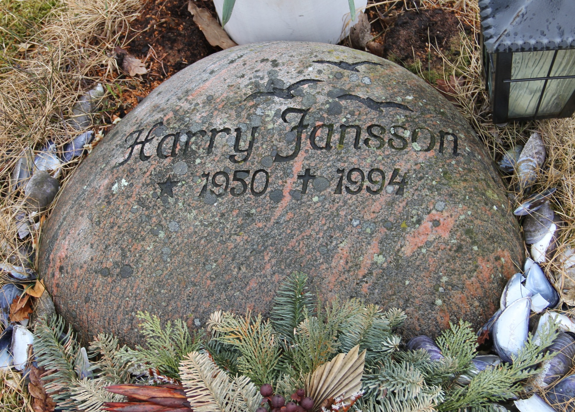 Grav U041 Hönö Kyrkogård