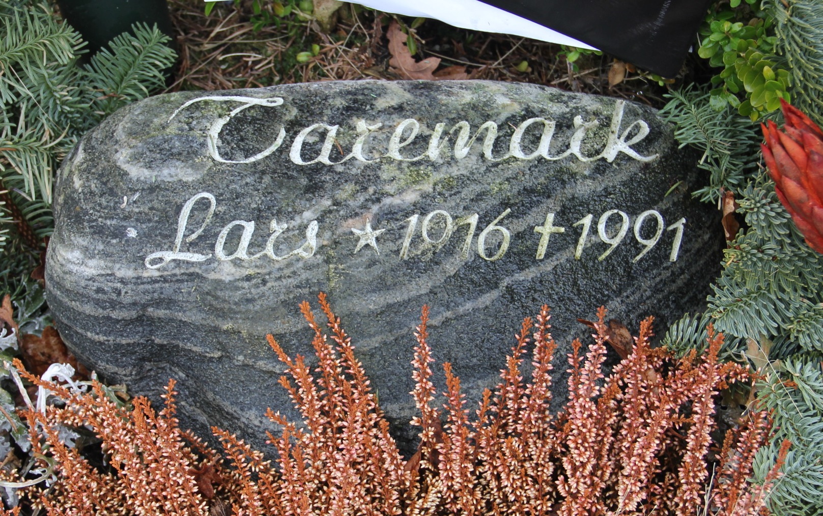 Grav U062 Hönö Kyrkogård