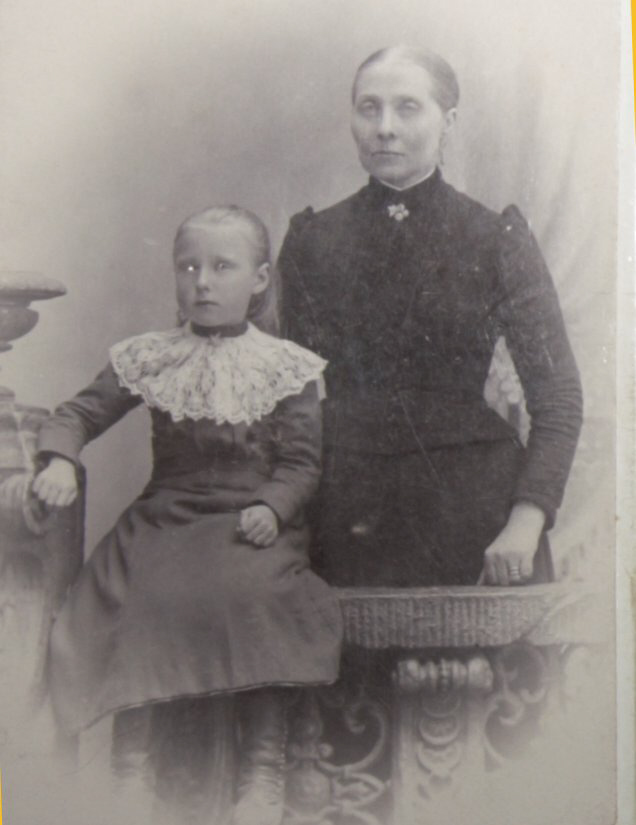 Anna & Charlotta
