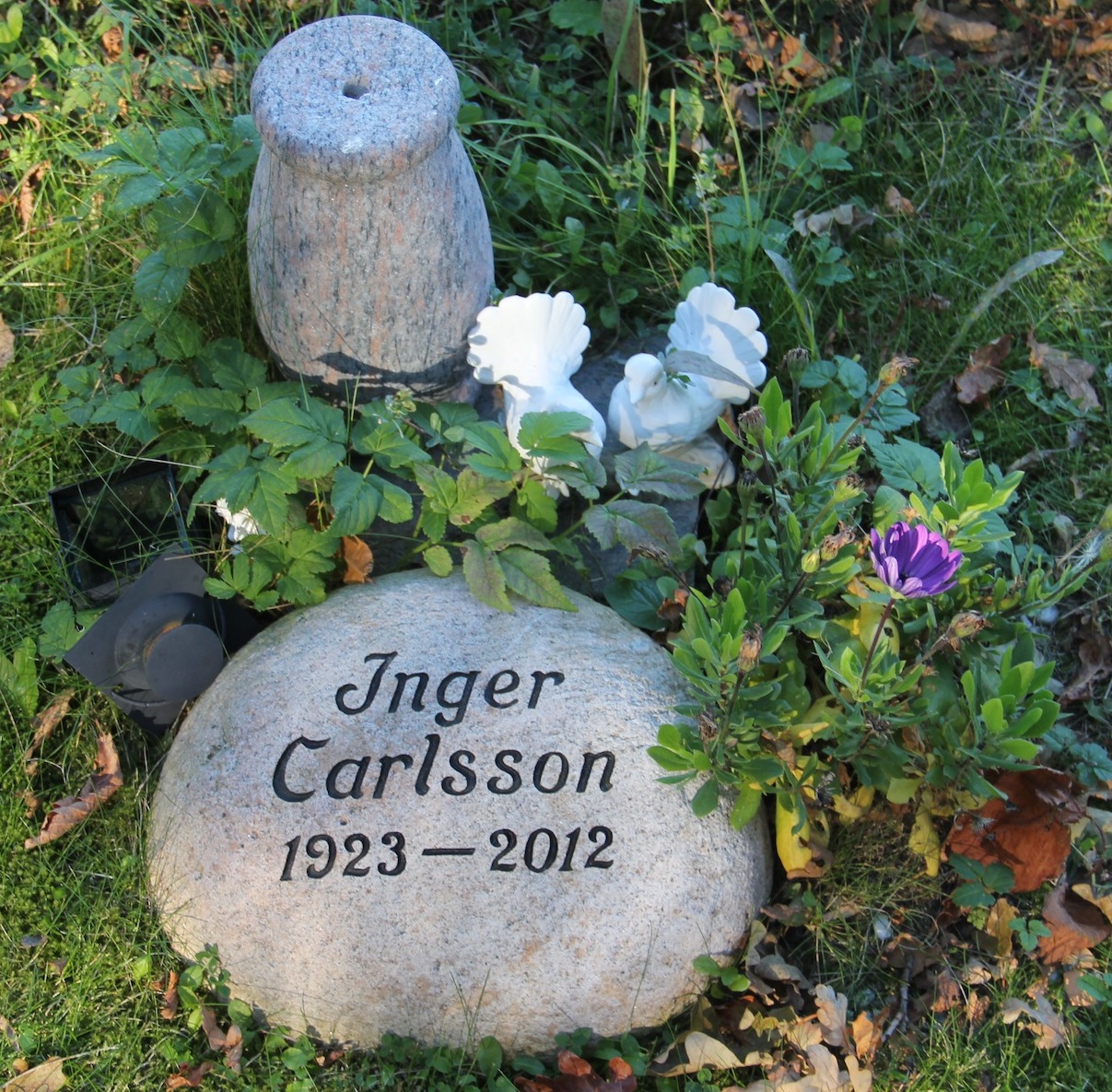 Grav K042 Öckerö Kyrkogård