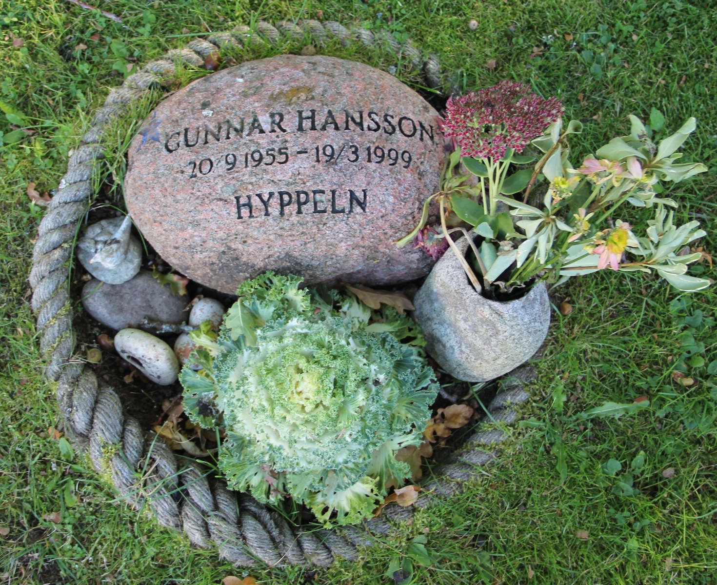 Grav J004 Öckerö Kyrkogård