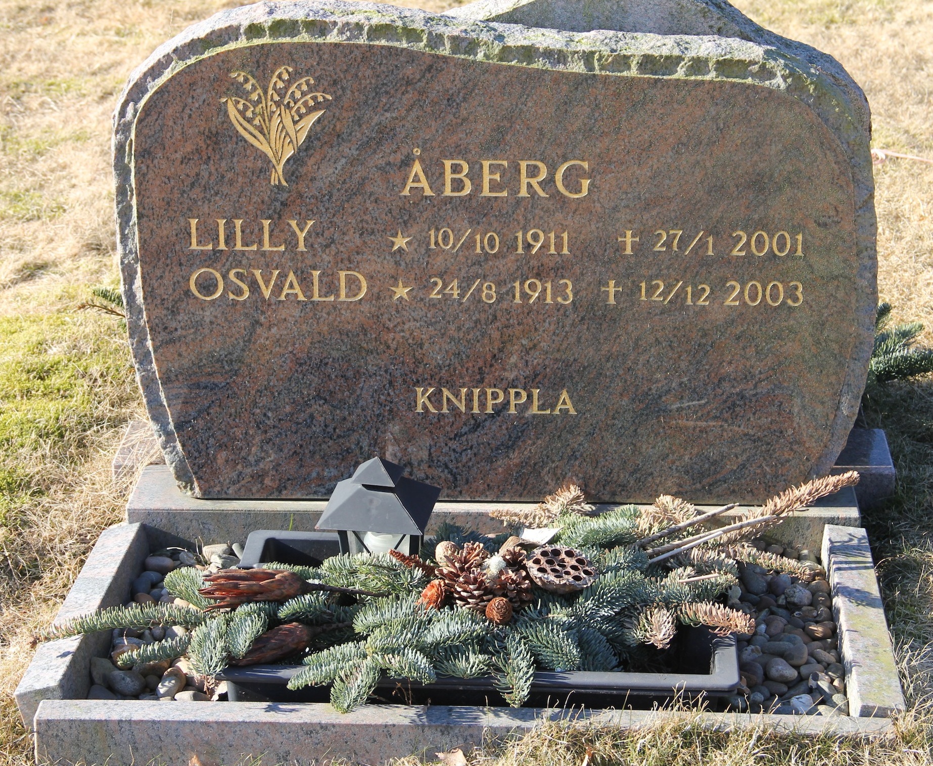Grav A061 Hönö Kyrkogård