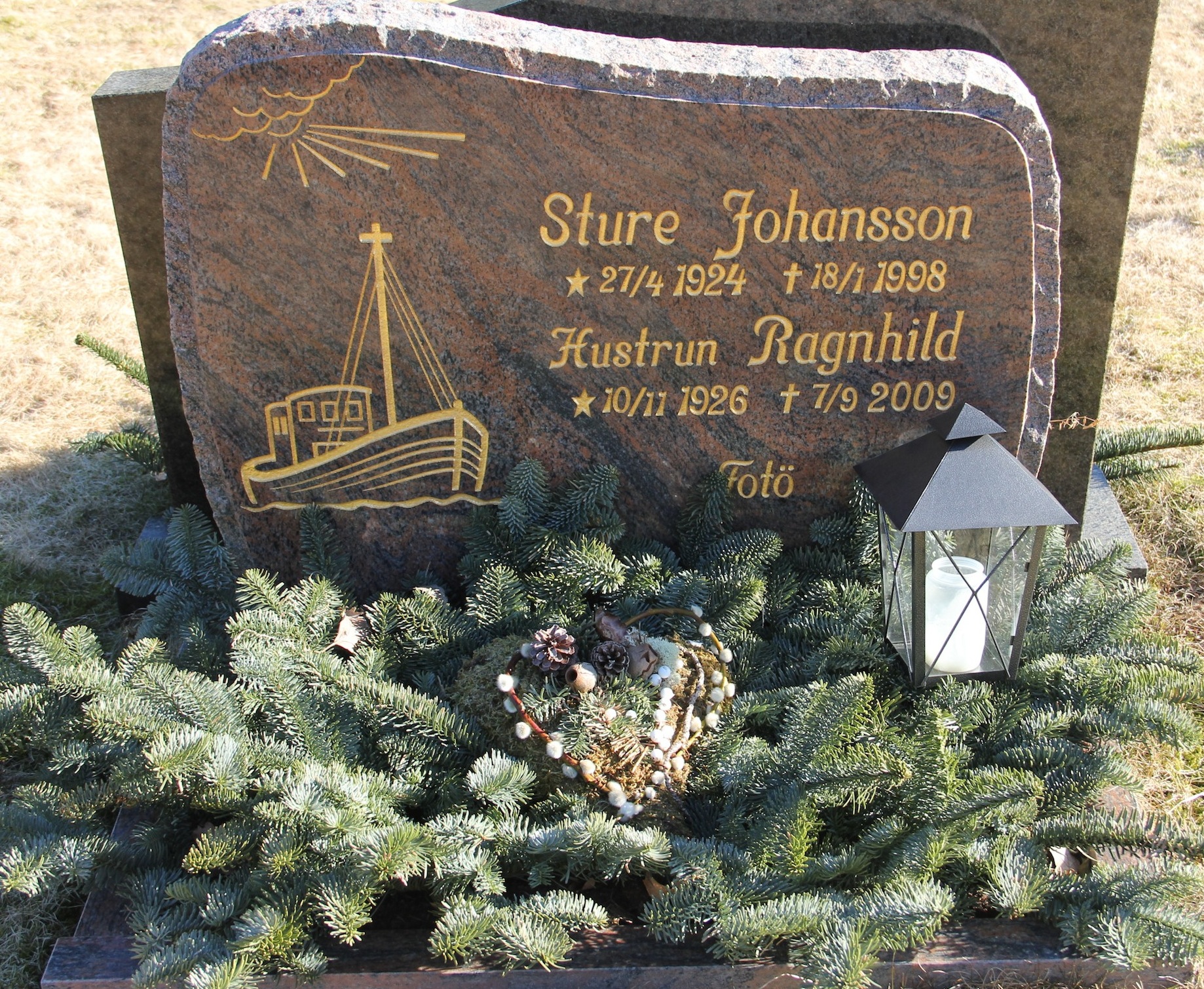 Grav A024 Hönö Kyrkogård
