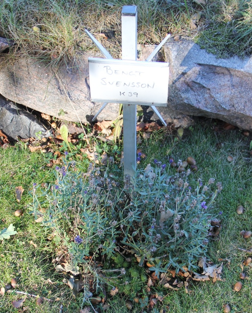 Grav K039 Öckerö Kyrkogård