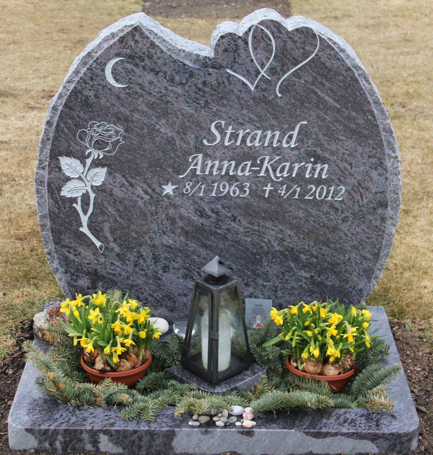 Grav H116 Hönö Kyrkogård