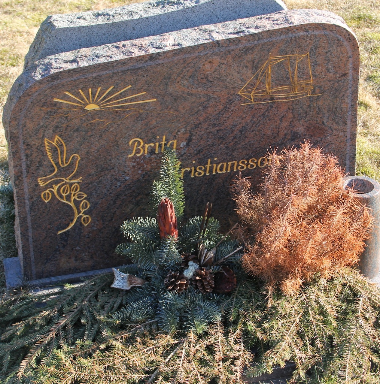 Grav A051 Hönö Kyrkogård