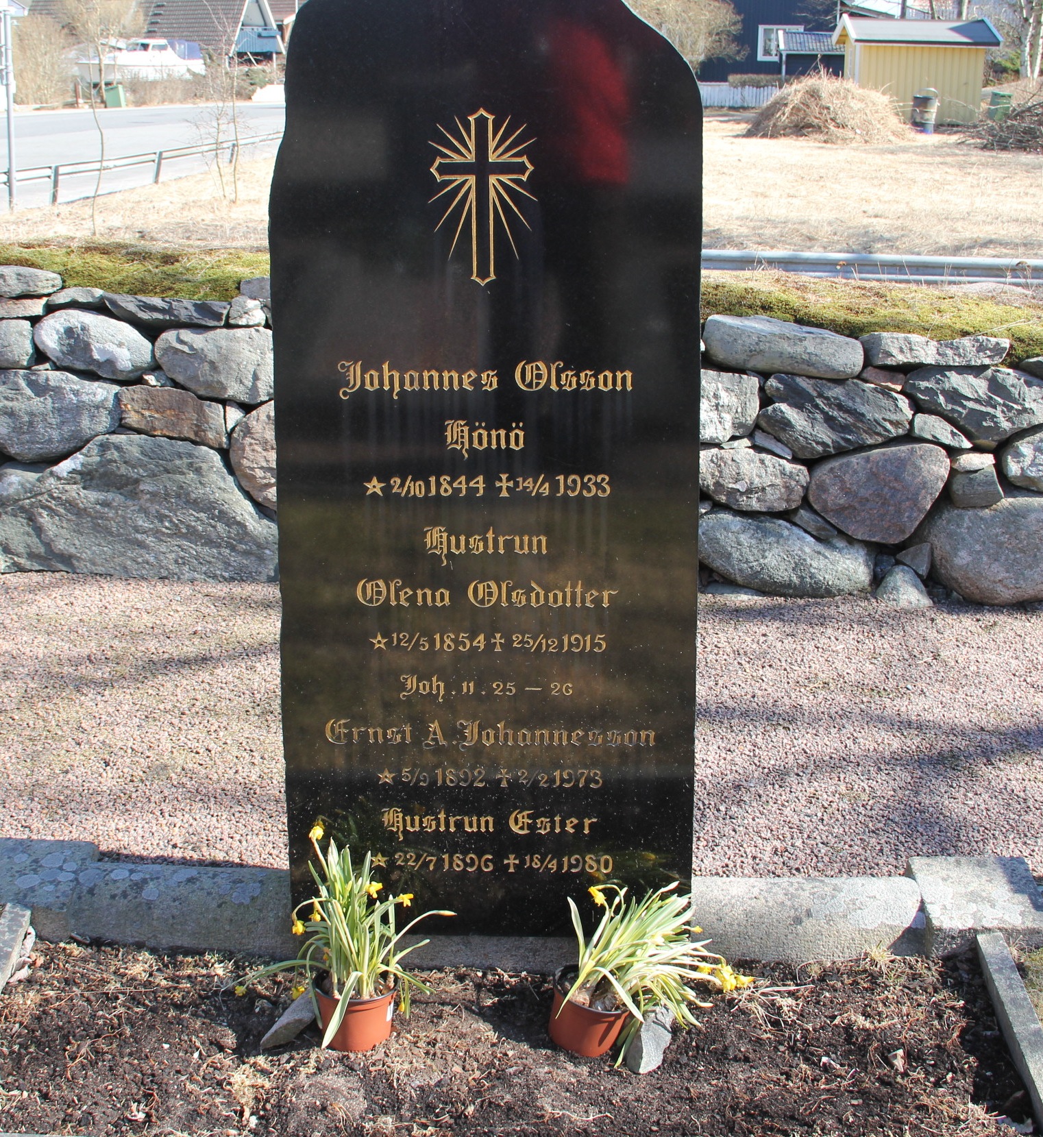 Grav A002 Öckerö Kyrkogård