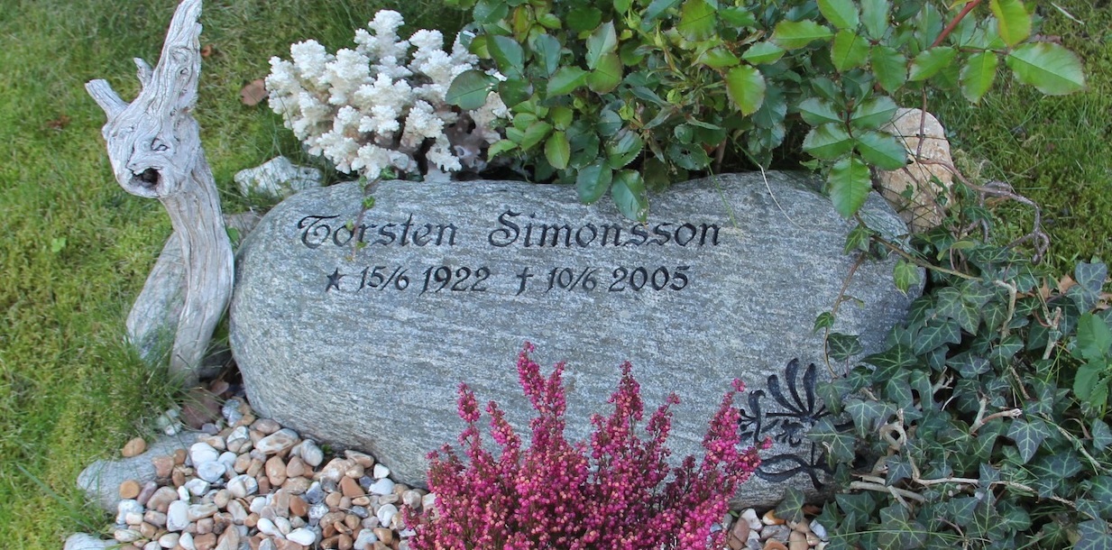 Grav K001 Öckerö Kyrkogård