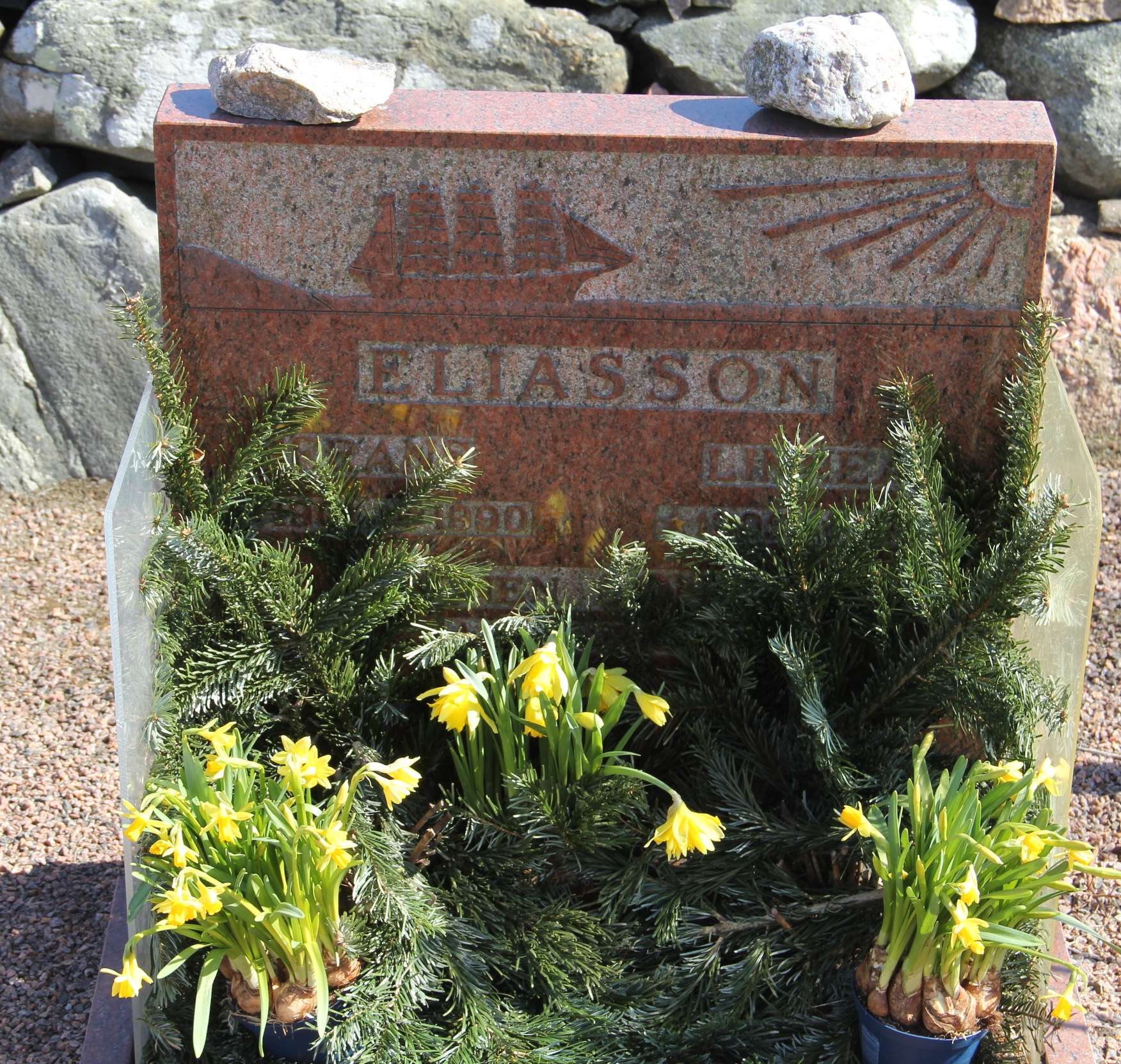Grav A011 Öckerö Kyrkogård