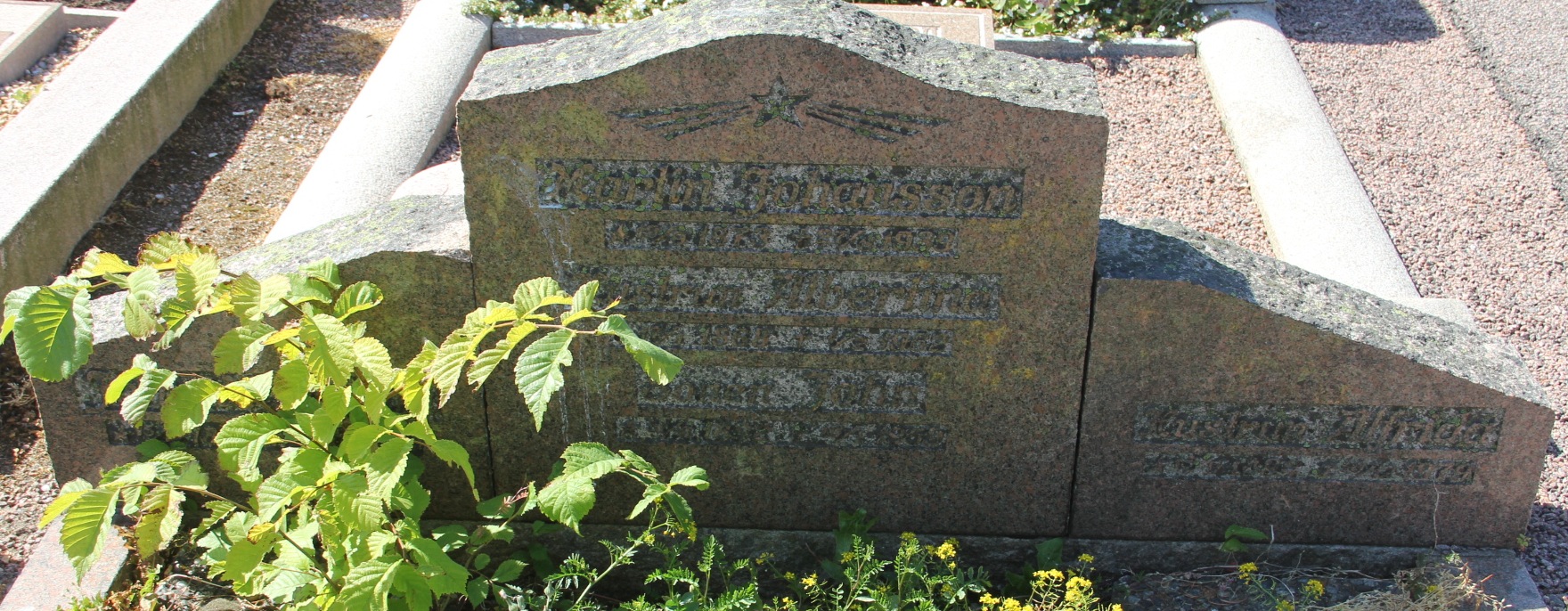 Grav E167 Öckerö Kyrkogård
