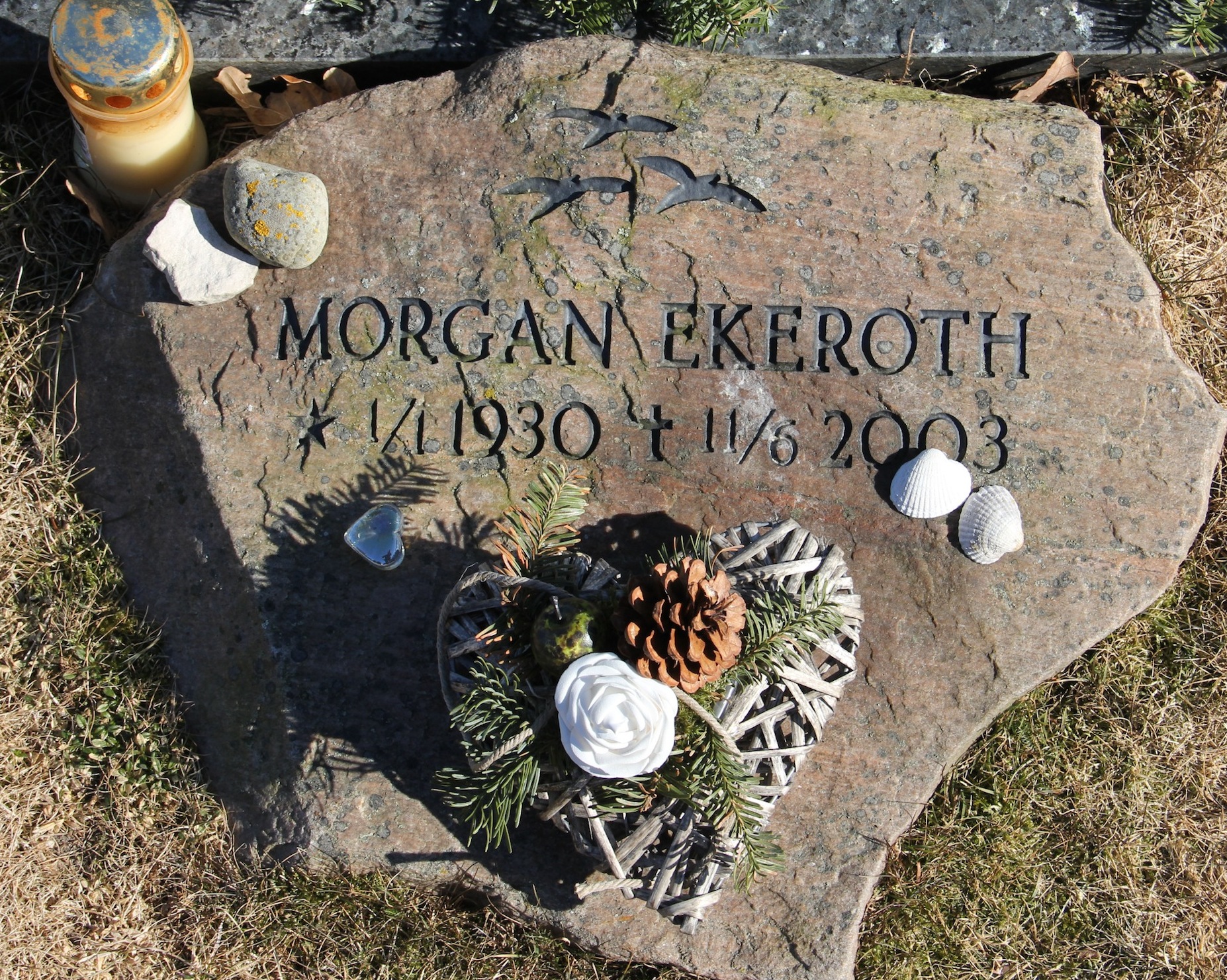 Grav C008 Hönö Kyrkogård