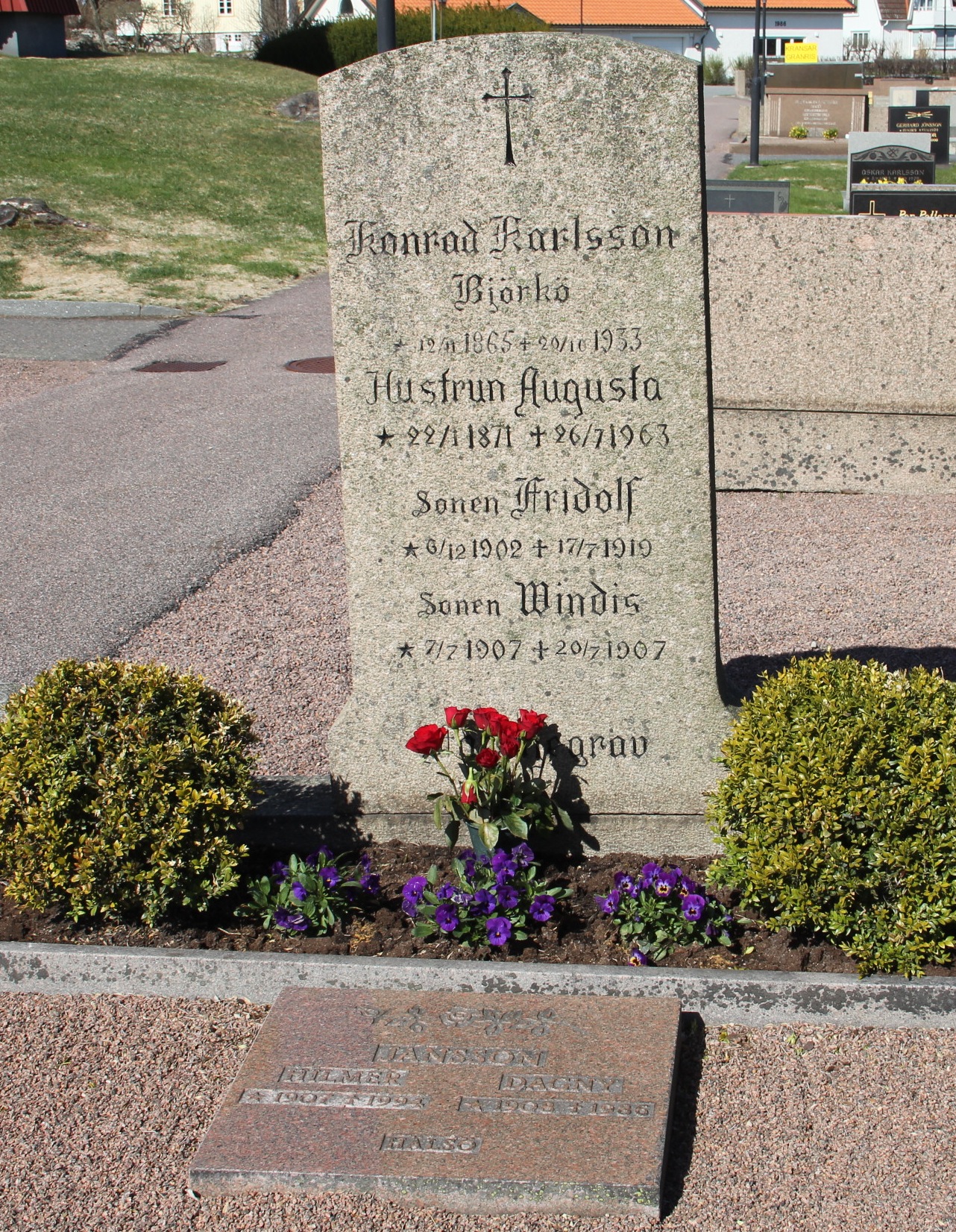 Grav D175 Öckerö Kyrkogård