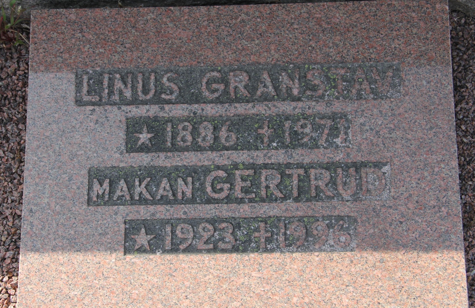 Grav E123 Öckerö Kyrkogård
