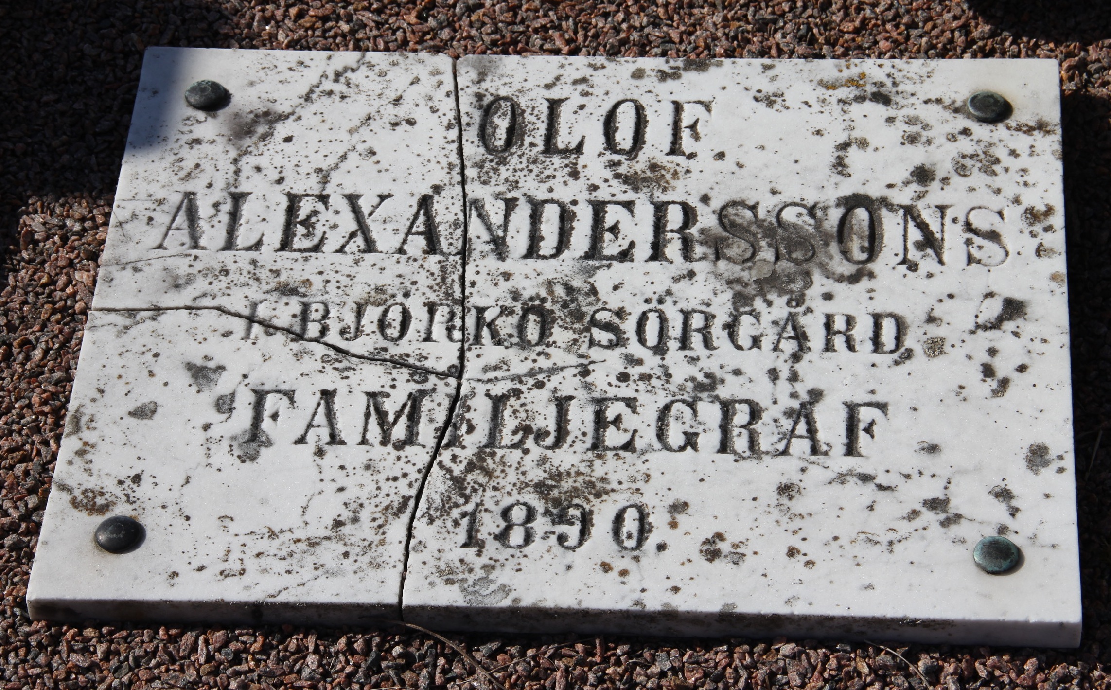 Grav A047 Öckerö Kyrkogård