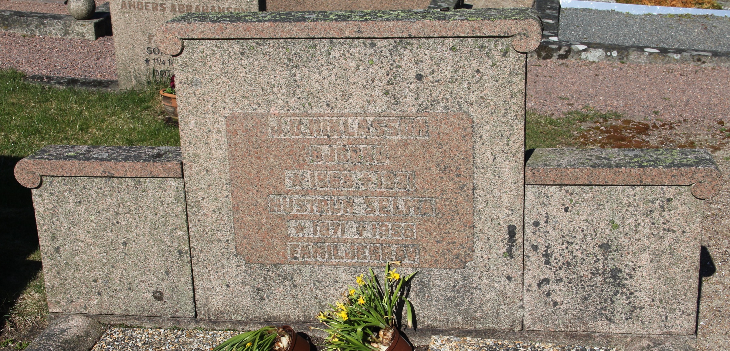 Grav D089 Öckerö Kyrkogård