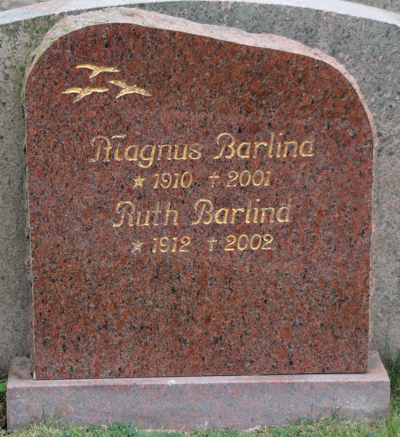 Grav VM011 Öckerö Kyrkogård