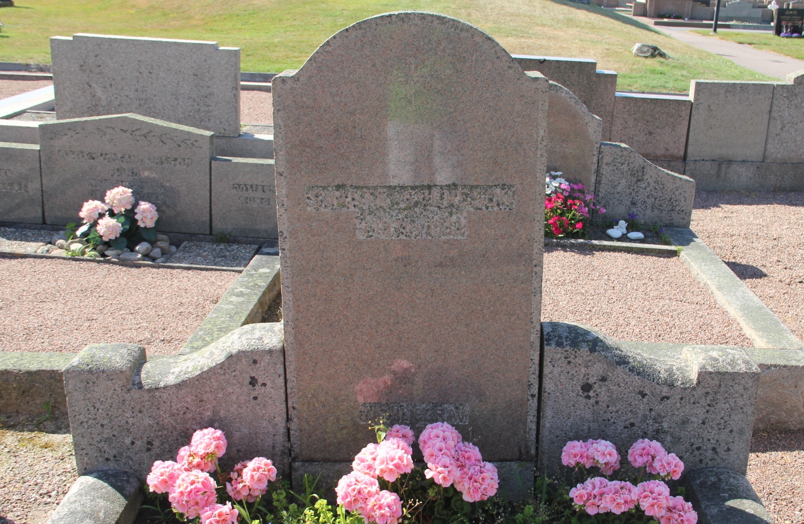 Grav E222 Öckerö Kyrkogård