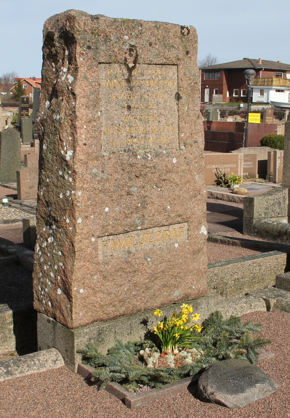 Grav B077 Öckerö Kyrkogård
