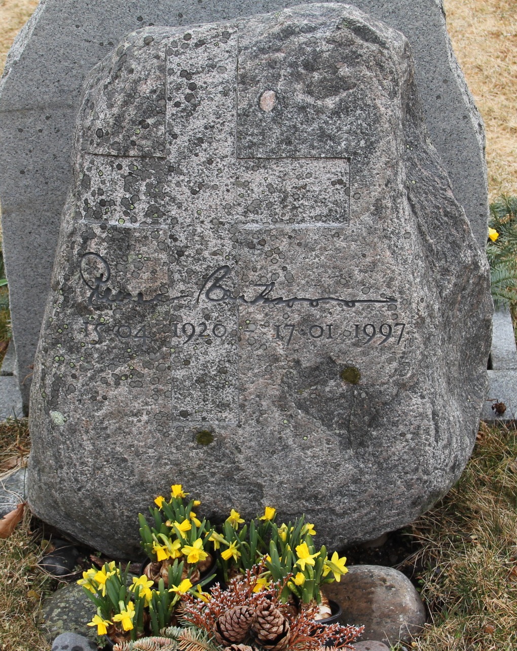 Grav H068 Hönö Kyrkogård