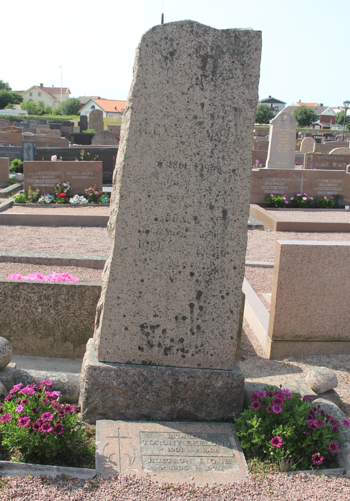 Grav E086 Öckerö Kyrkogård