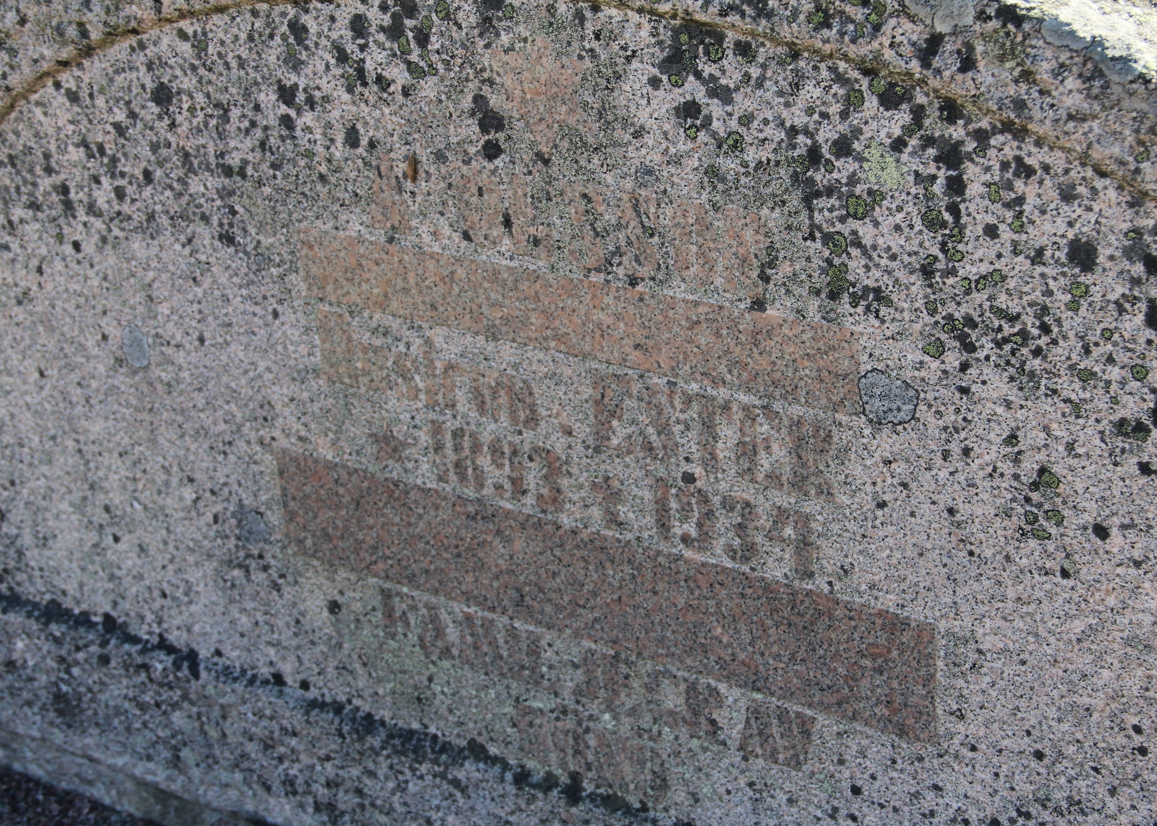 Grav D119 Öckerö Kyrkogård
