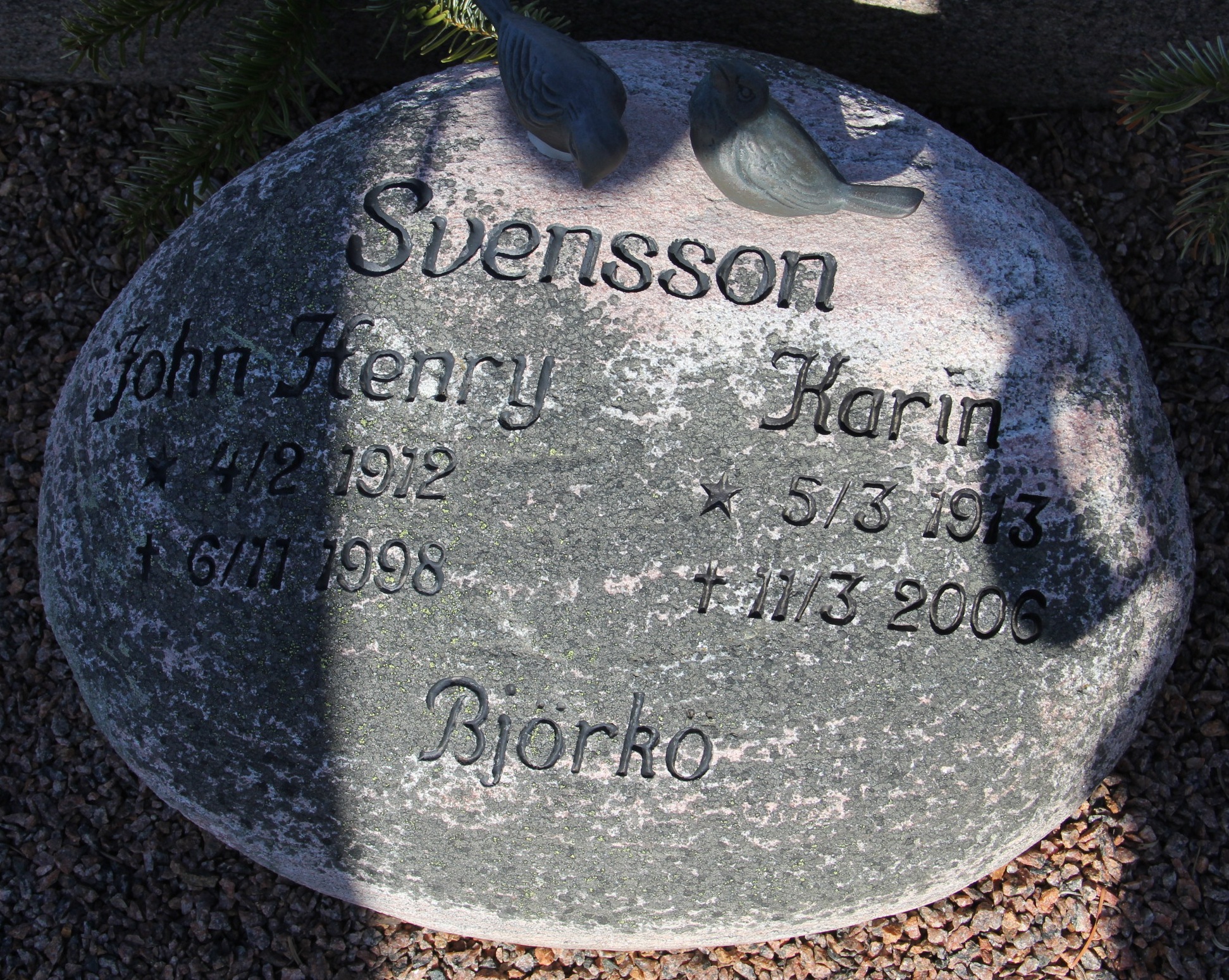 Grav D020 Öckerö Kyrkogård