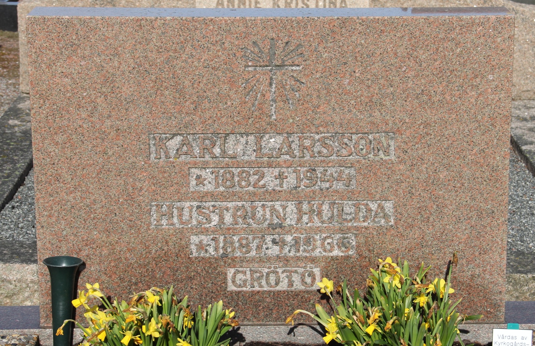 Grav B008 Öckerö Kyrkogård