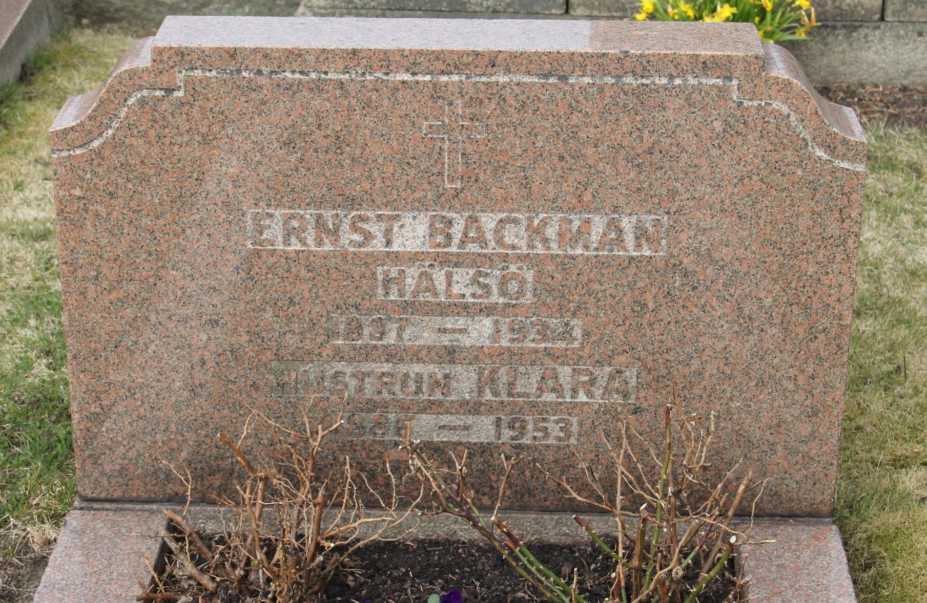 Grav C099 Öckerö Kyrkogård