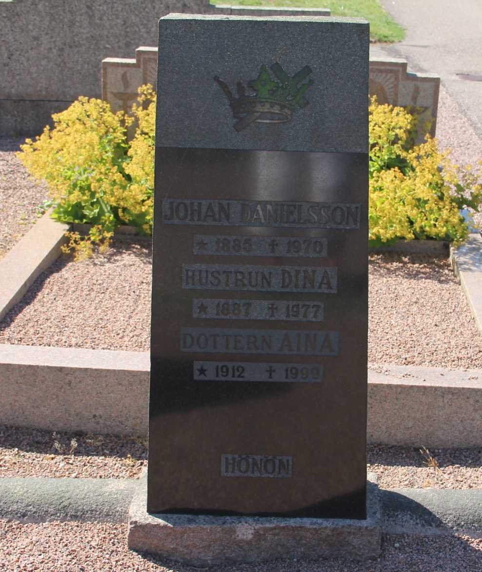 Grav E220 Öckerö Kyrkogård