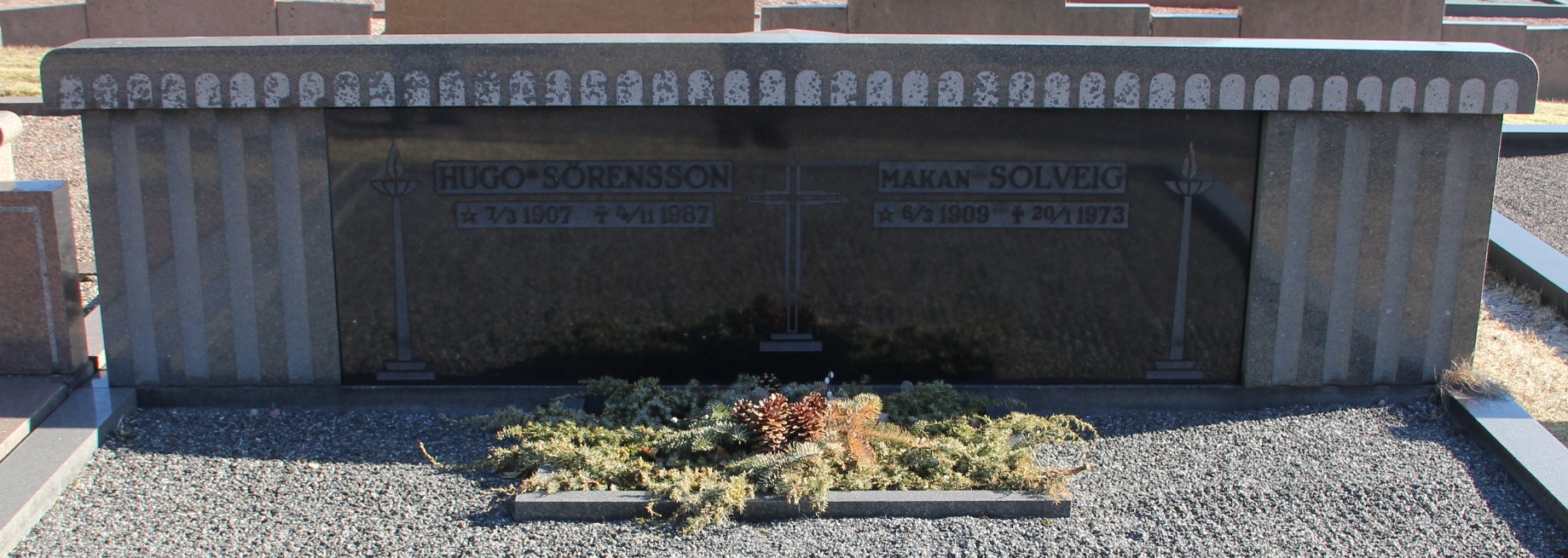 Grav F004 Hönö Kyrkogård