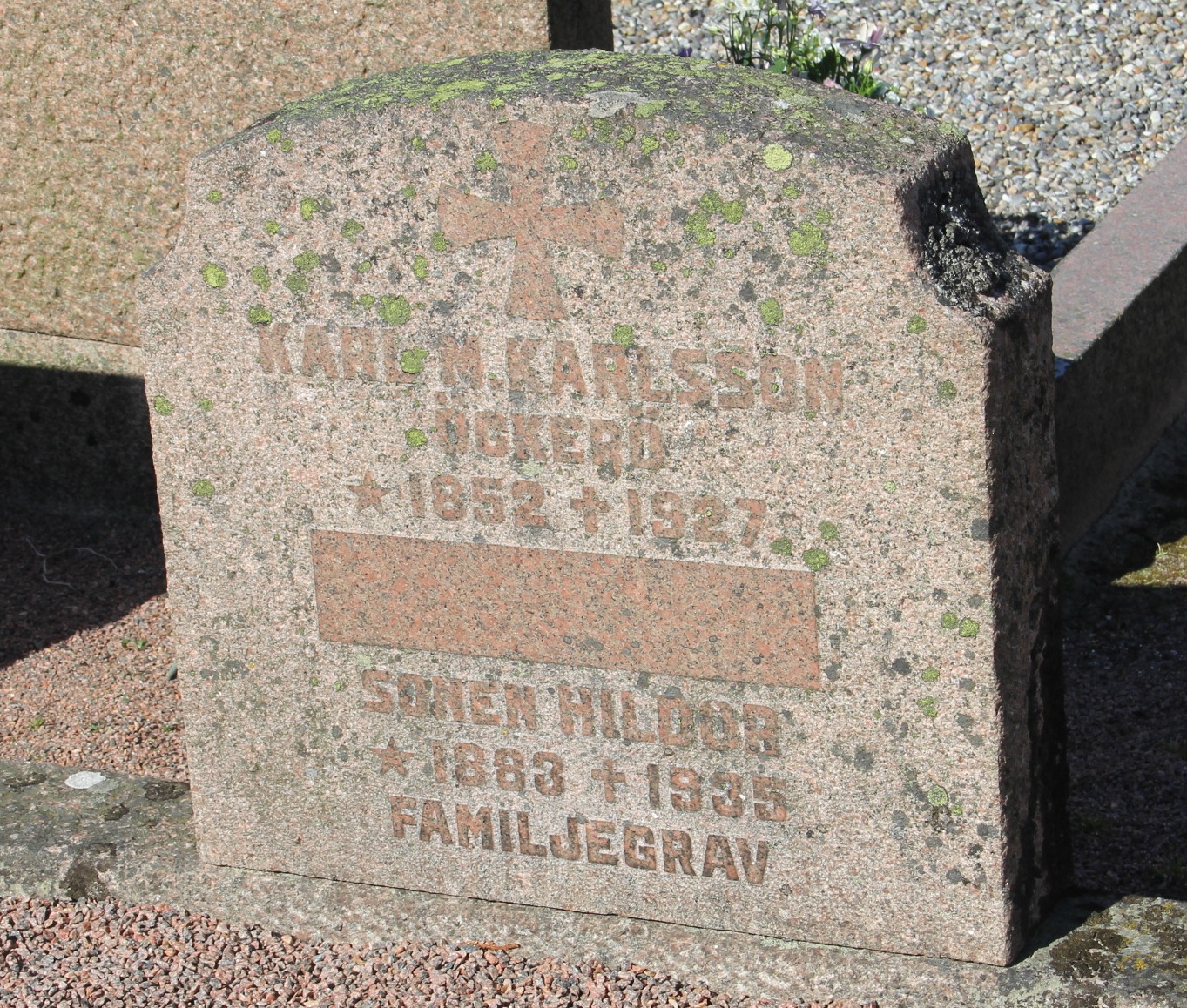 Grav D152 Öckerö Kyrkogård