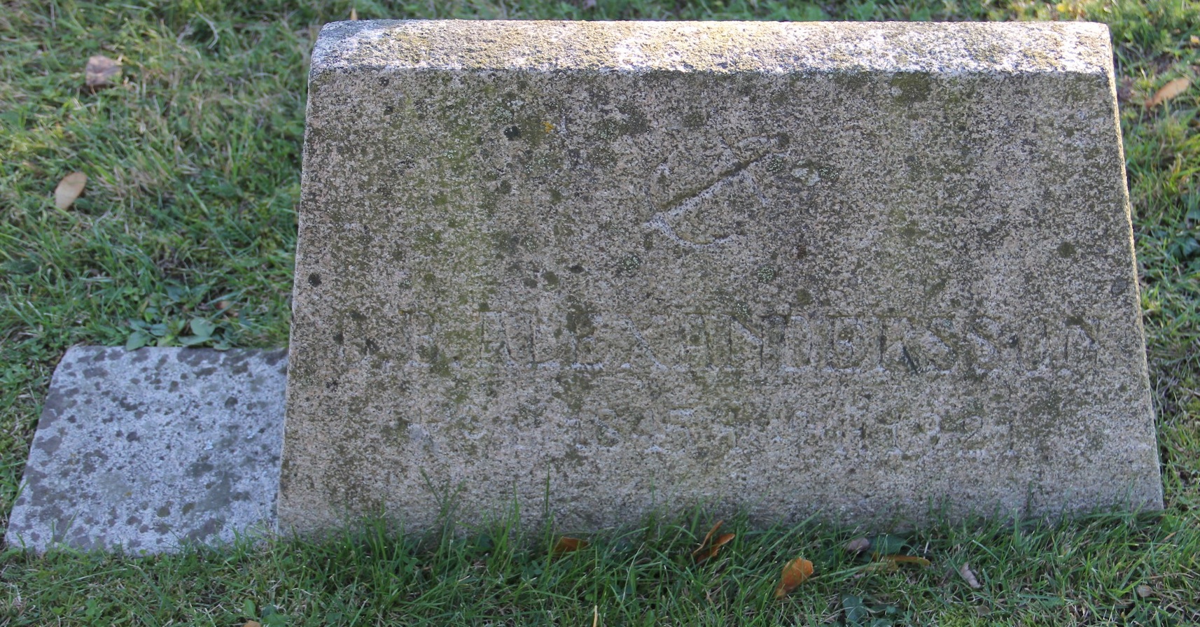 Grav Kullen 10 Öckerö Kyrkogård