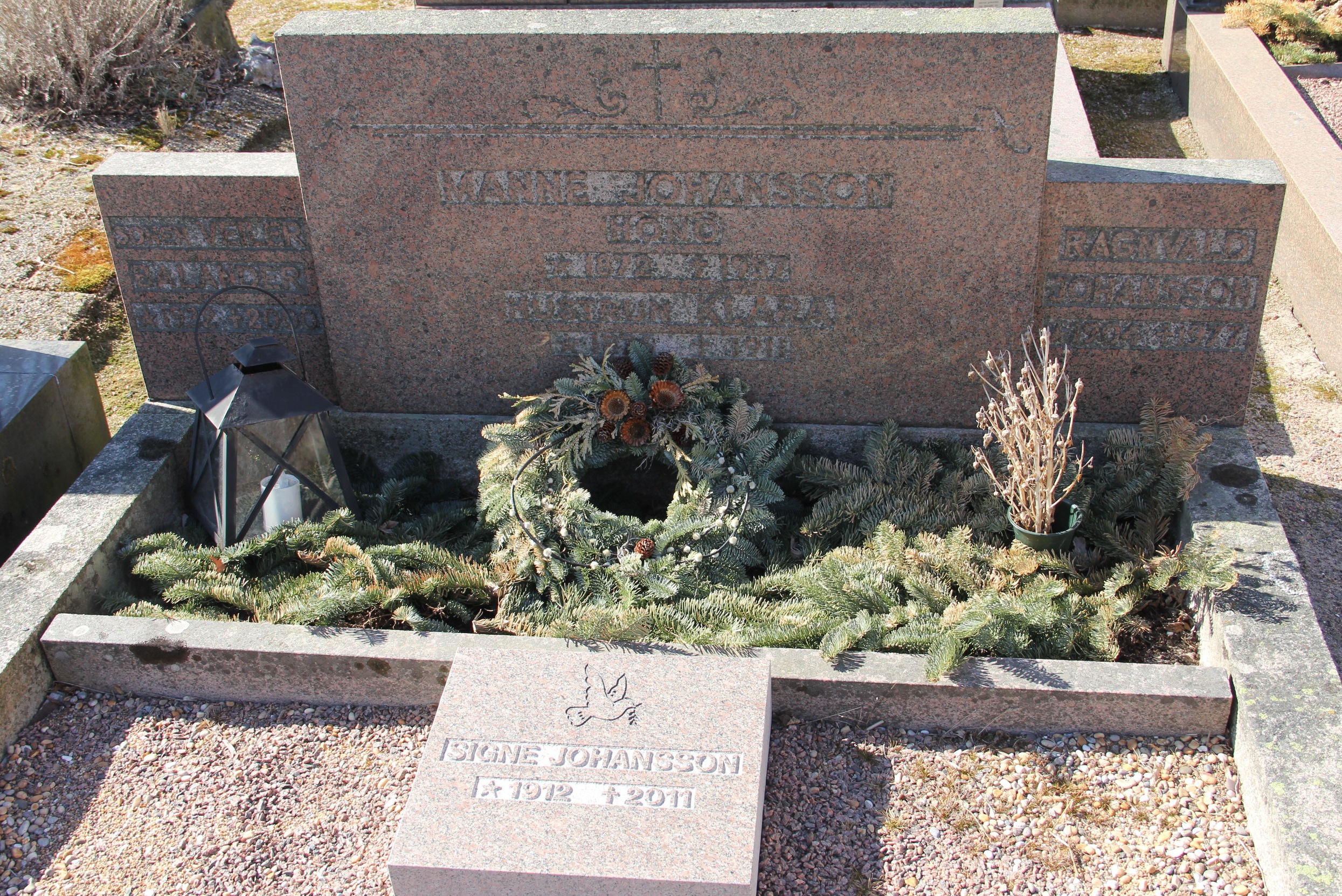 Grav A057 Öckerö Kyrkogård