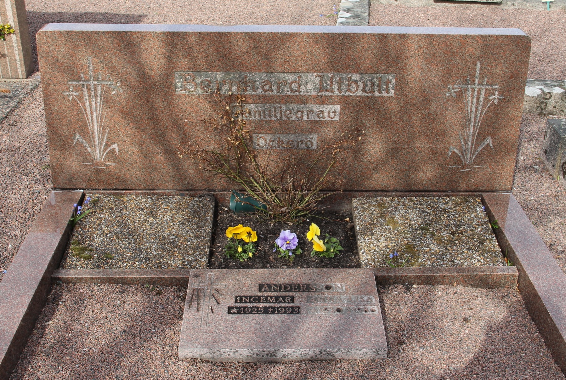 Grav C009 Öckerö Kyrkogård