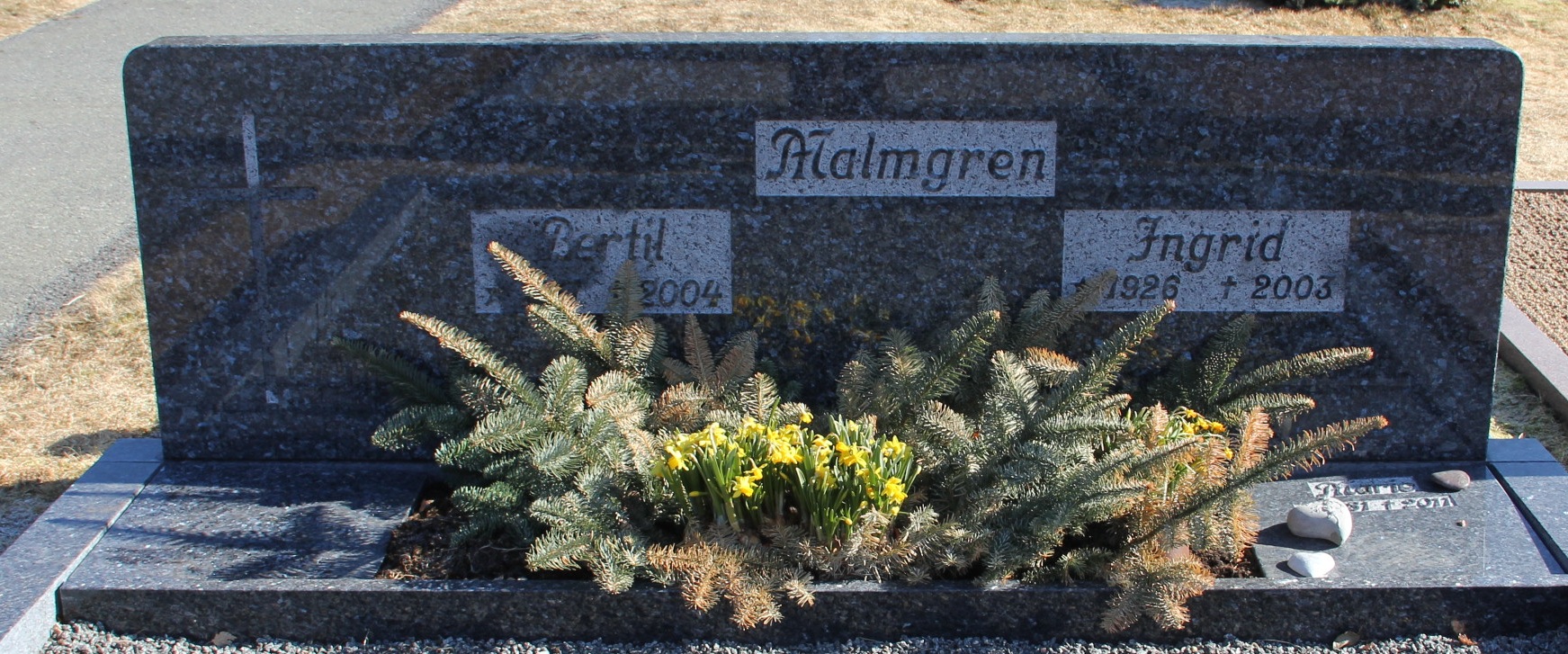 Grav F038 Hönö Kyrkogård
