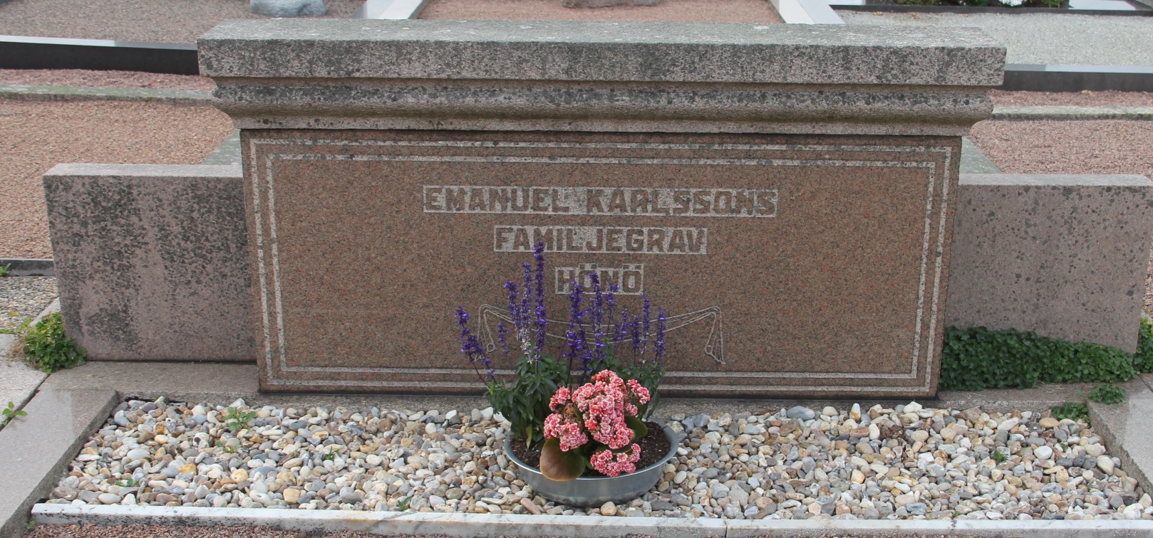 Grav F096 Öckerö Kyrkogård