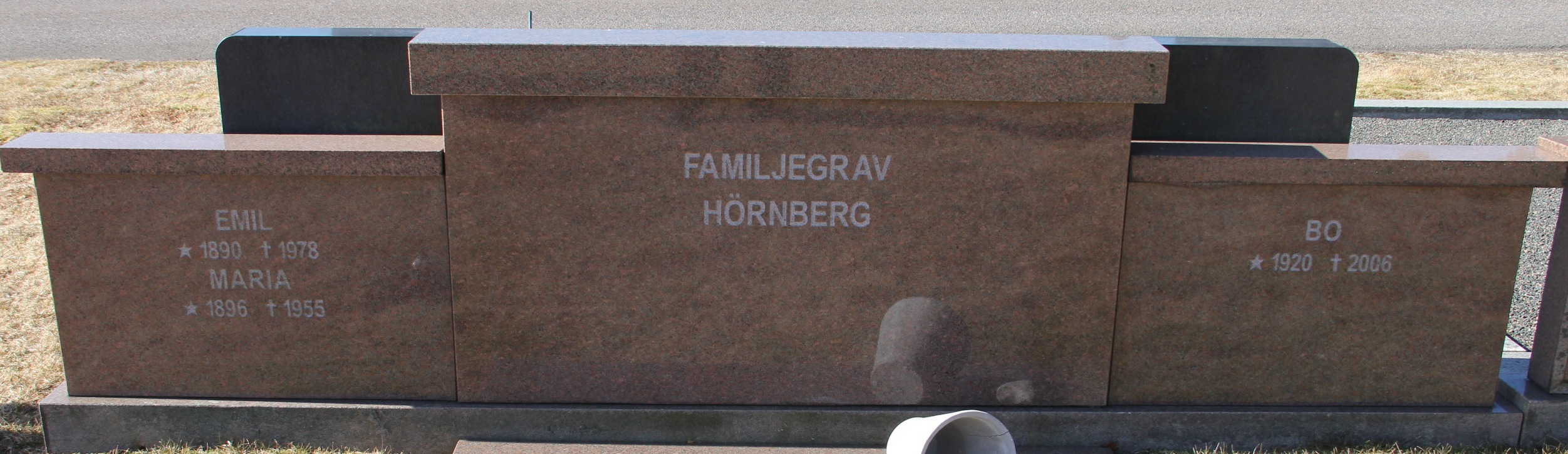Grav G011 Hönö Kyrkogård