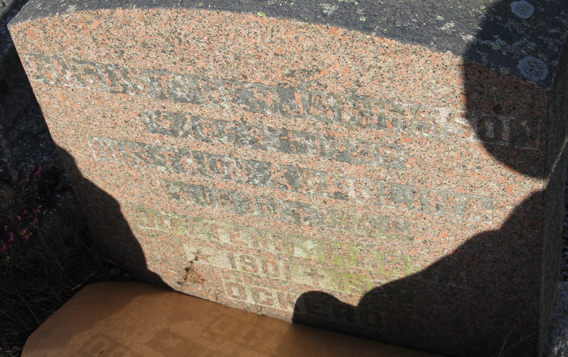 Grav B009 Öckerö Kyrkogård