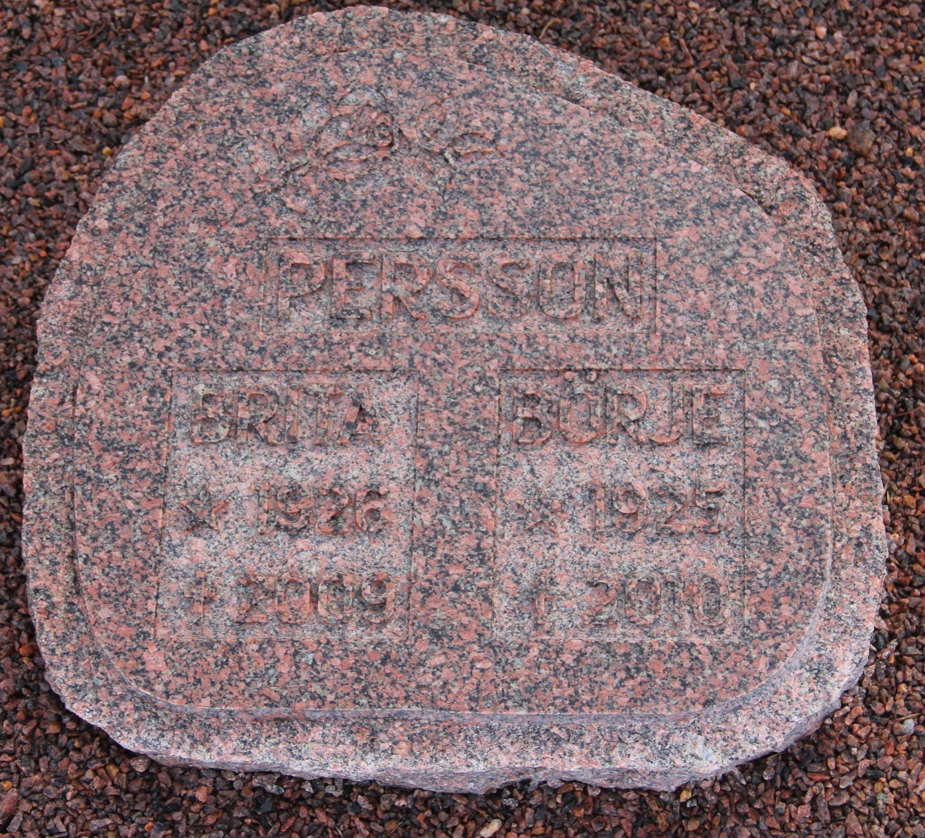 Grav G150 Öckerö Kyrkogård