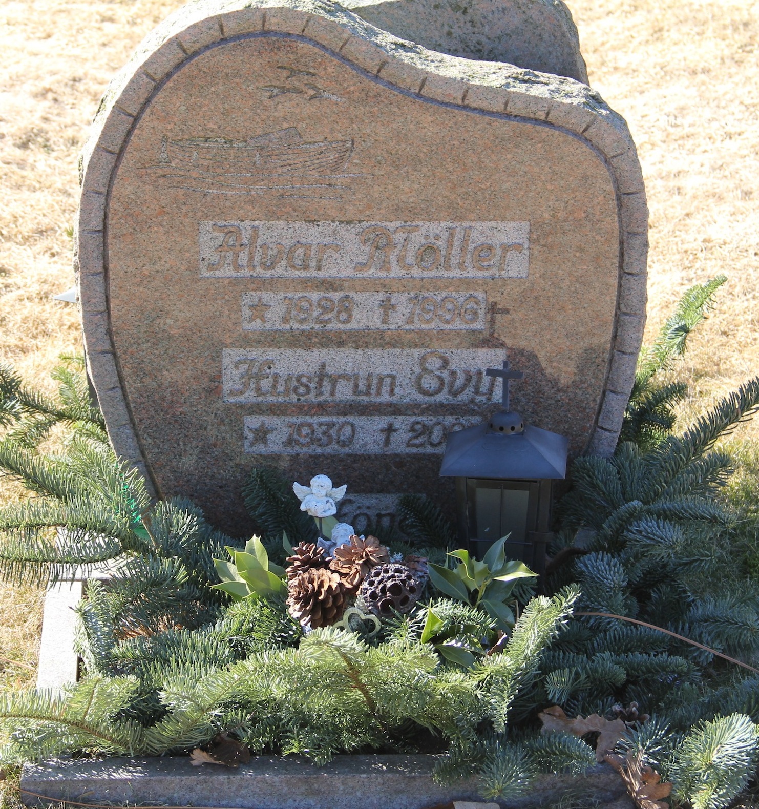 Grav D093 Hönö Kyrkogård