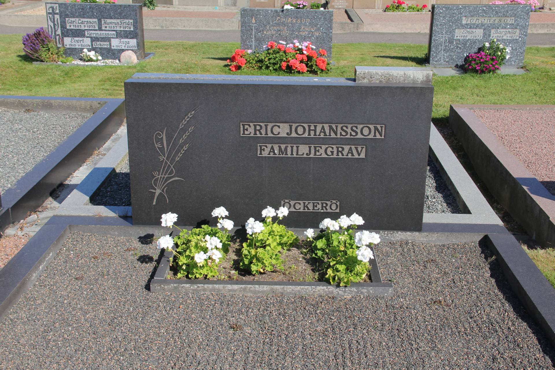 Grav F055 Öckerö Kyrkogård