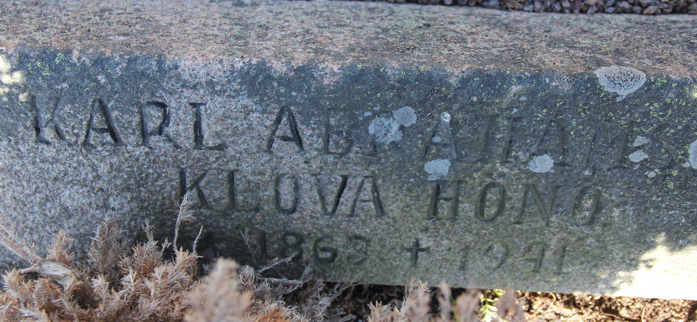 Grav D095 Öckerö Kyrkogård
