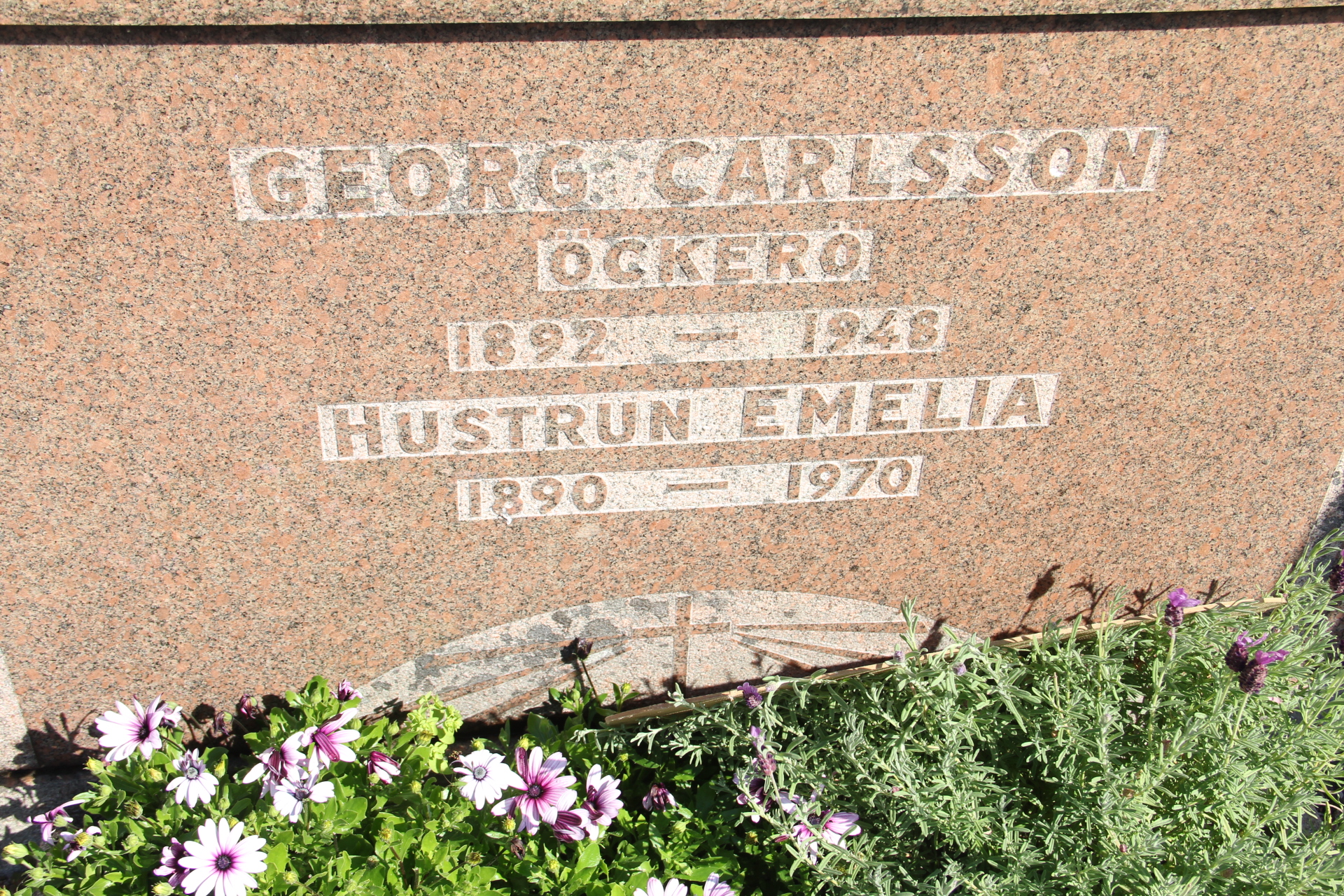 Grav F011 Öckerö Kyrkogård