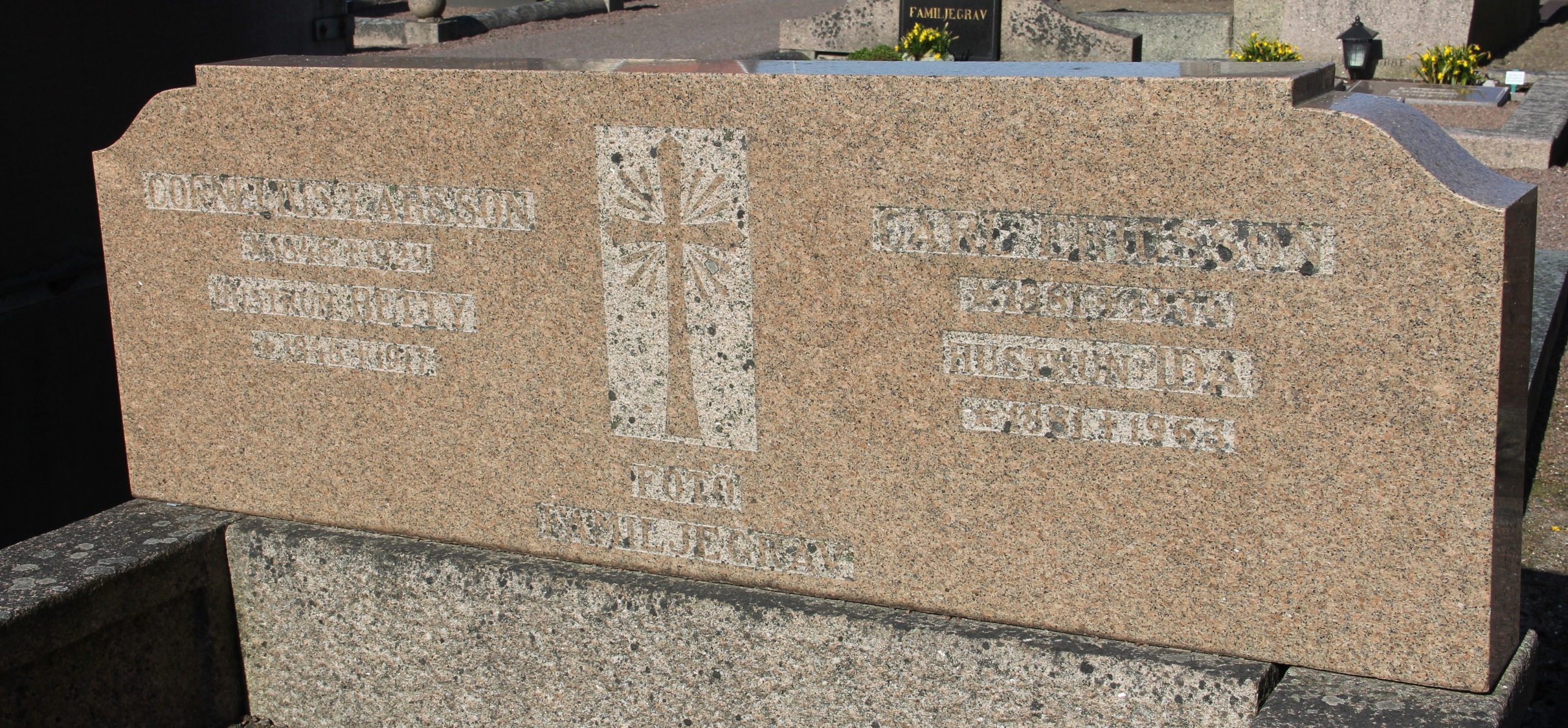Grav D023 Öckerö Kyrkogård